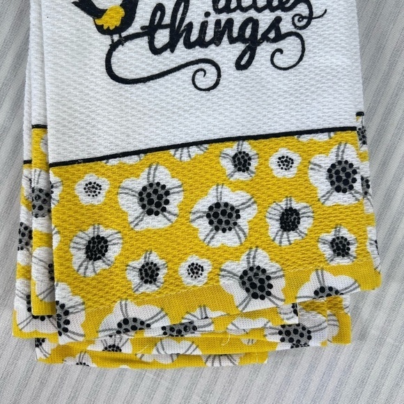 Colordrift Kitchen Towels Yellow Black Flowers Birds 18" x 28" Set of 2 NEW - Picture 4 of 7